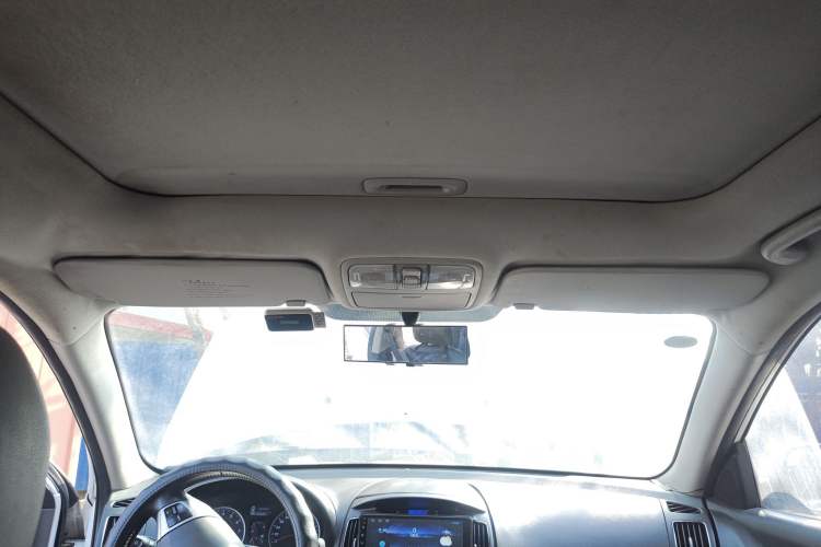 Used Hyundai Celesta 2011 1.6L Automatic Luxury Version
