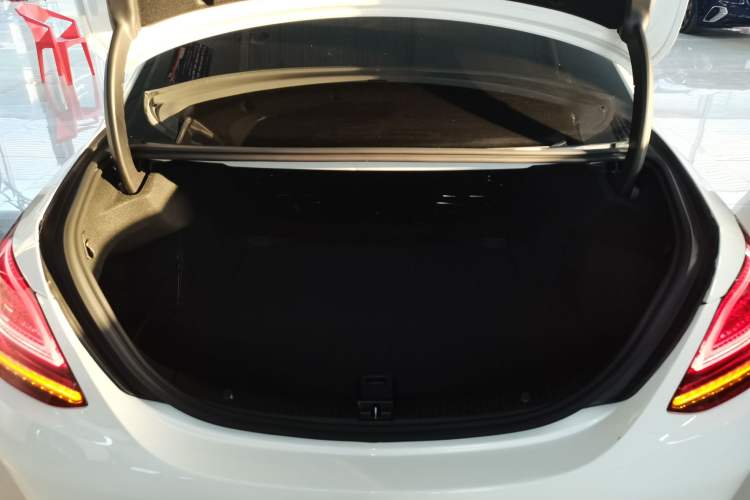 Used Mercedes-Benz C-Class 2020 Restyled C 200 L Fashion Edition Sport Version
