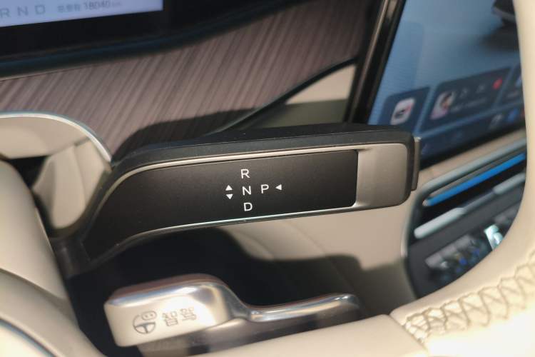 Used Denza N9 2025 Flagship Model