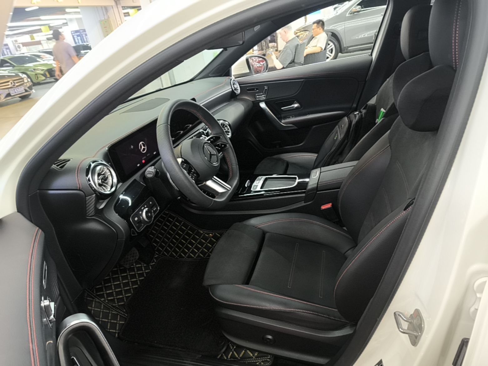 Interior delantero