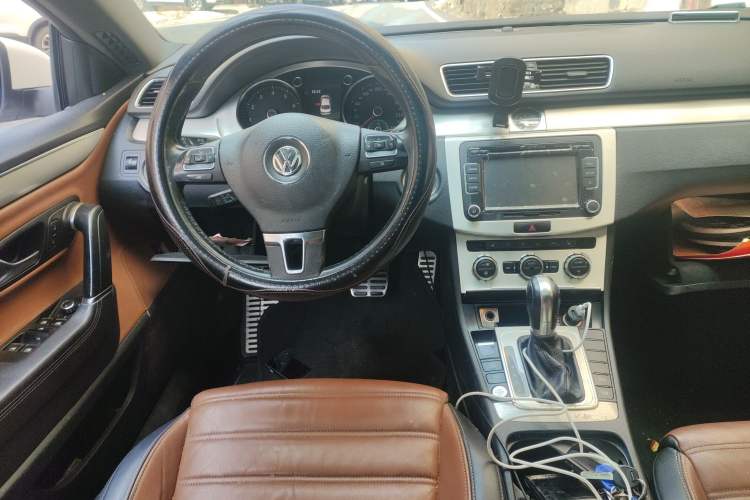 Used Volkswagen FAW-Volkswagen CC 2016 1.8TSI Luxury Model Steering Wheel