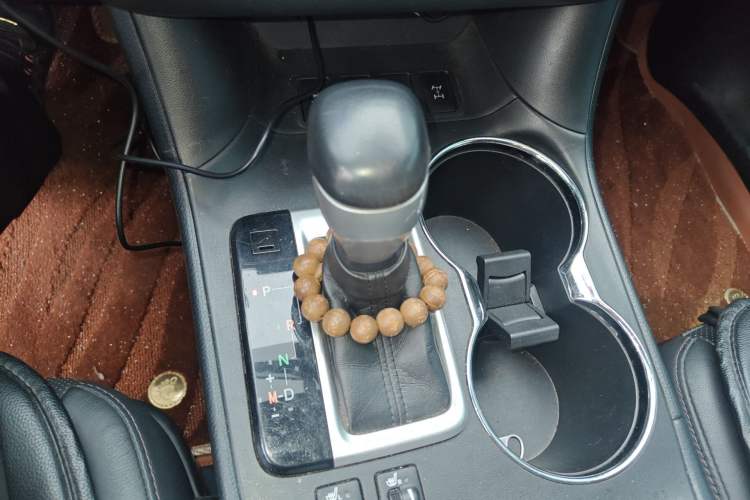 Used Toyota Highlander 2017 2.0T Four-Wheel Drive Luxury Edition 7 Seats Gear Lever