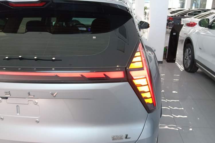 Used Geely Auto FX11 2023 1.5TD DCT Prestige Edition Right Rear Taillight