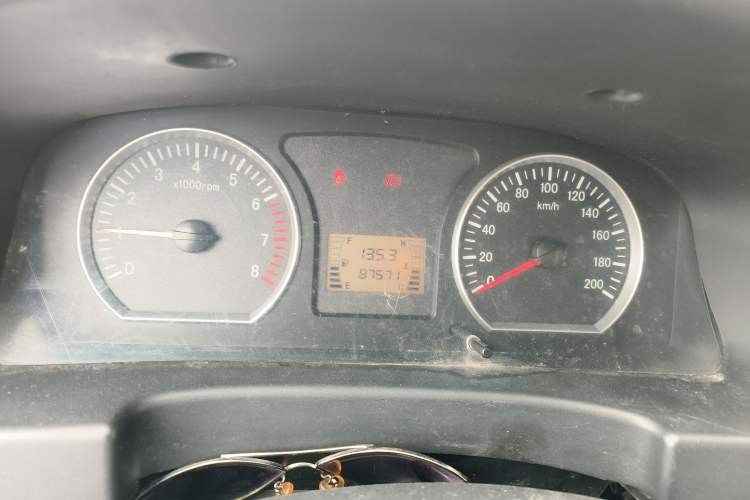 Used FORTHING Lingzhi 2013 V3 1.5L 7-Seater Luxury Model
