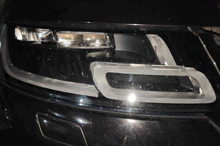 Used Land Rover Range SportNew Energy 2019 P400e SE Exterior 1