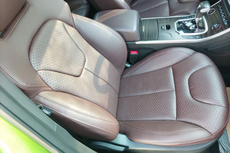 Used Land X7 2015 2.0T Panoramic Prestige Edition
