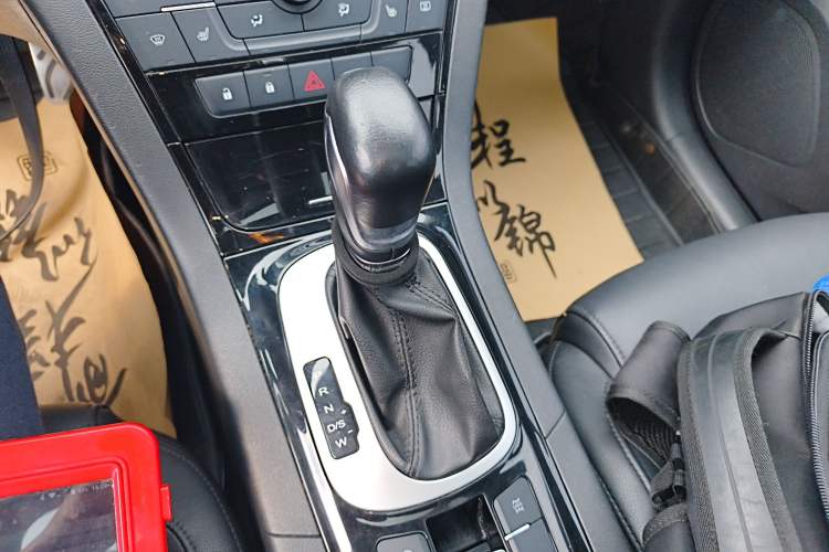 Used MG GS 2015 2.0TGI TST Four-Wheel Drive Flagship Edition
