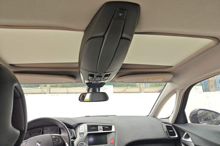 Used DS 5 2014 1.6T Luxury Edition THP200
