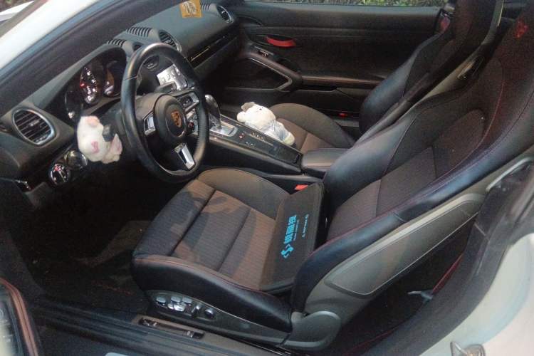 Used Porsche 718 2019 Cayman T 2.0T Left Front Seat