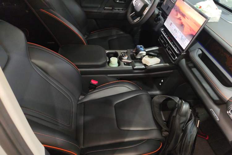 Used JETOUR Shanhai T1 2025 150 km Heading South Right Front Seat