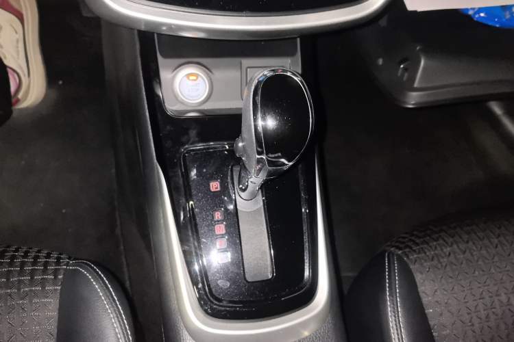 Used Nissan Tiida 2019 1.6L CVT Smart Drive Version China VI Standard