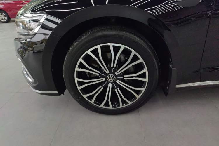 Used Volkswagen Phideon 2021 380TSI Luxury Edition
