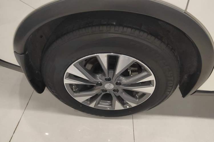 Used Nissan Murano 2021 2.5L XL Two-Wheel Drive Smart Connect Luxury Edition Right Rear Wheel Hub