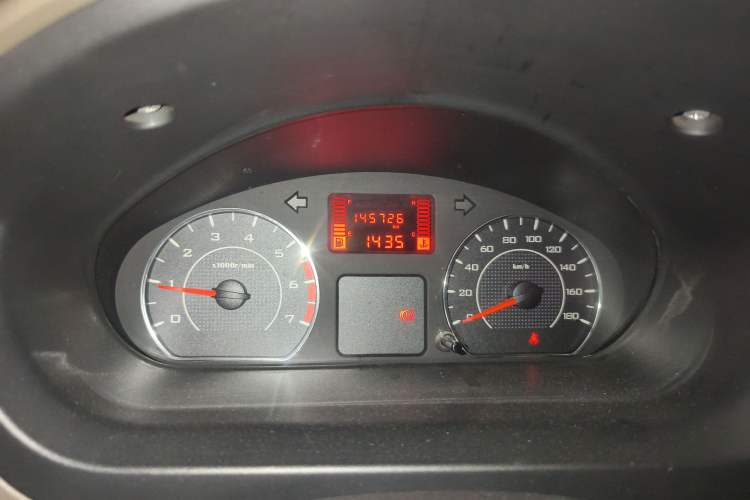 Used Wuling Rongguang V 2015 1.5L Base Version