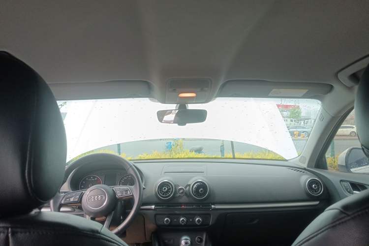 Used Audi A3 2018 30th Anniversary Edition Sportback 35 TFSI Ambition Model Headliner