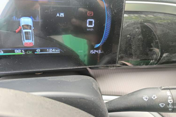 Used BYD Song Pro New Energy 2024 HONOR Edition DM-i 71KM Navigation Model Odometer Close Up