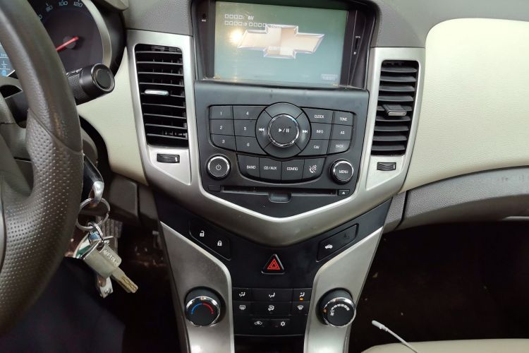 Used Chevrolet Cruze 2015 1.5L Classic SL MT
