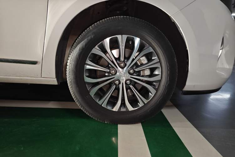 Used Buick GL8 2021 Land Cruiser Executive Class 652T Luxury Model