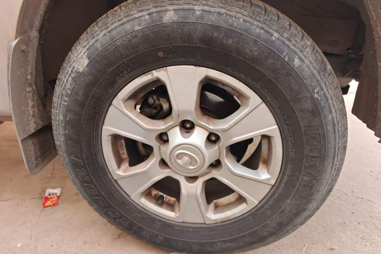 Used Great Wall Wingle 7 2020 2.0T Diesel Two-Wheel-Drive Crown Champion Business-Grade Large Double-Cab GW4D20M Right Front Wheel Hub