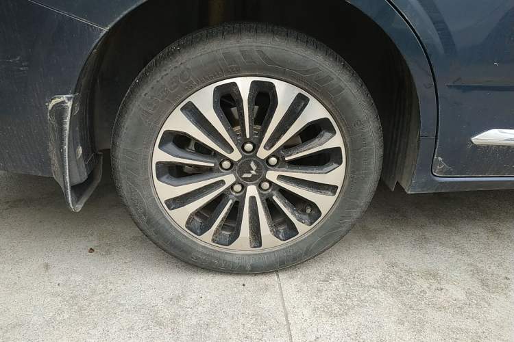 Used Wuling Jiachen 2022 1.5T CVT Deluxe Flagship Edition
