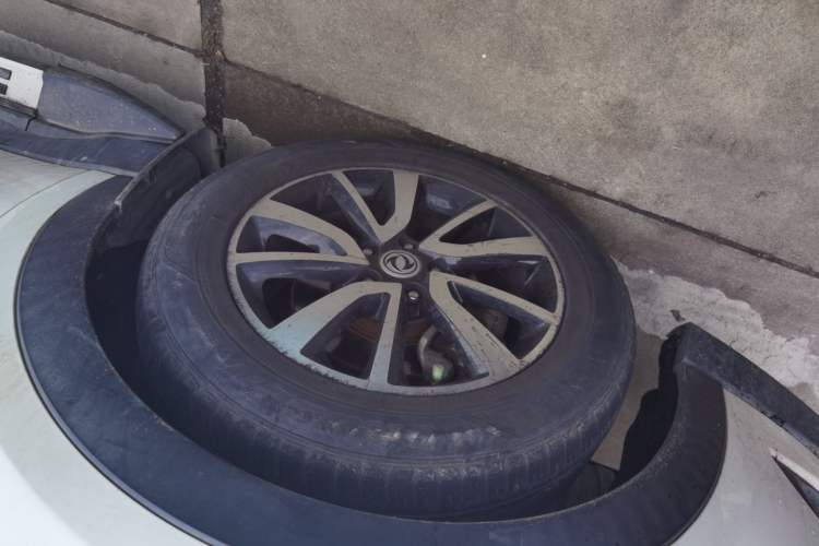 Used Dongfeng Fengon 580 2016 1.5T Manual Luxury Edition