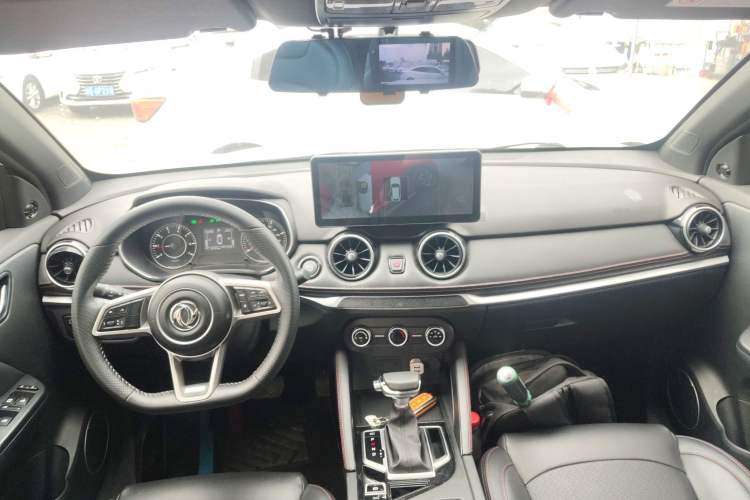 Used Dongfeng Fengon 500 2022 1.5T CVT Comfort Edition Center Console