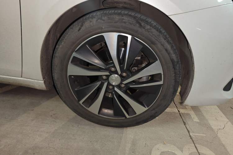 Used Peugeot 408 2019 360THP Automatic Luxury Edition China VI Standard
