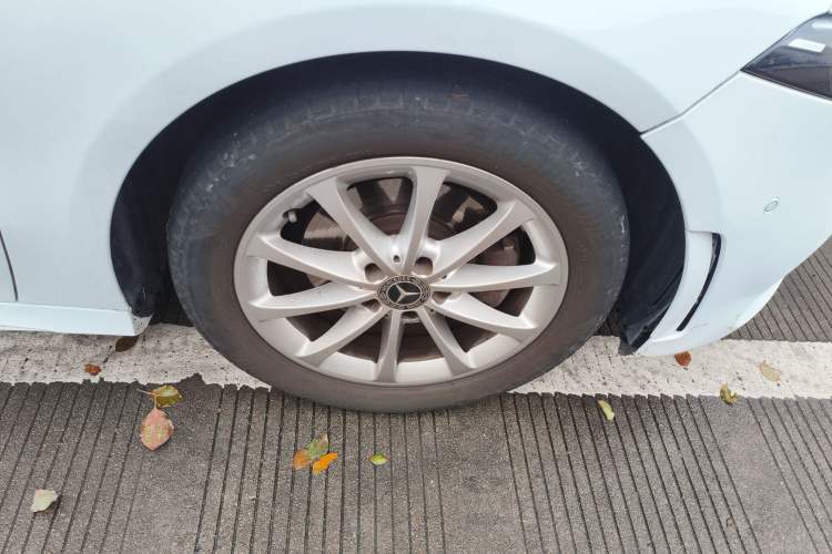 Used Mercedes-Benz A-Class 2021 A 200 L Sport Sedan Fashion Model
