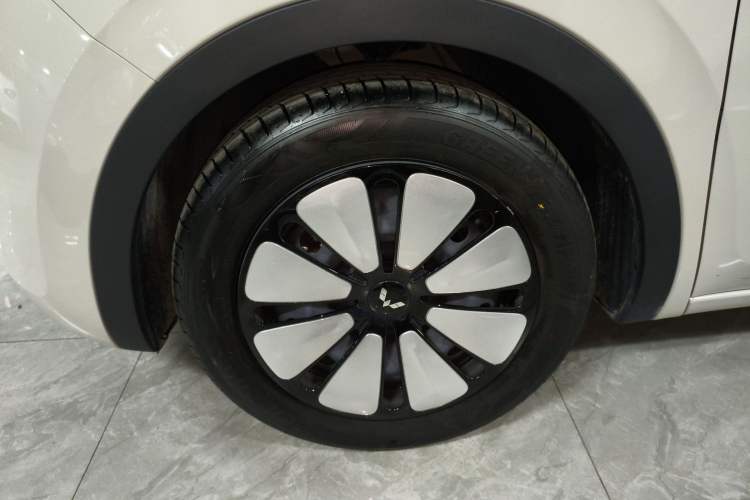 Used Wuling Bingo 2024 333 km Enjoyment Version Exterior 4