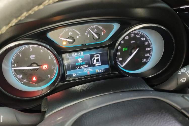 Used Buick Envision 2016 20T Two-Wheel-Drive Elite Model Instrument Cluster