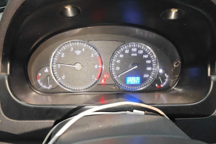 Used BAIC Weiwang M20 2014 1.5L Ultra-Luxury BJ415B Instrument Cluster