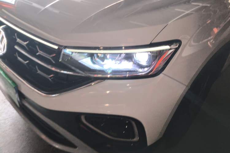 Used Volkswagen Tayron 2024 300TSI Two-Wheel-Drive Luxury Plus Advanced Version Left Front Headlight