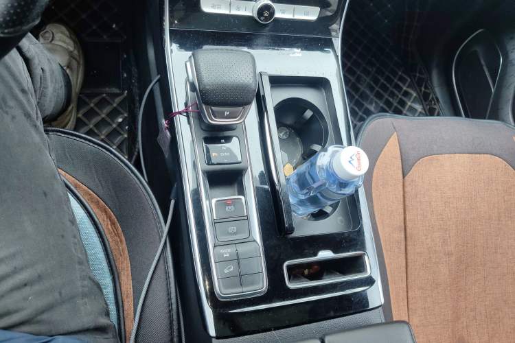 Used Roewe RX5 MAX 2019 300TGI Automatic Smart Cabin Luxury Edition
