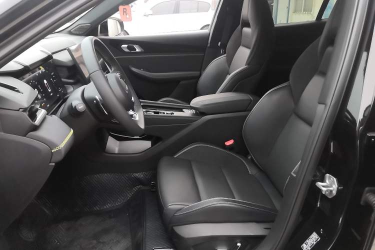 Used Lynk & Co 03 2023 2.0TD DCT JingPro