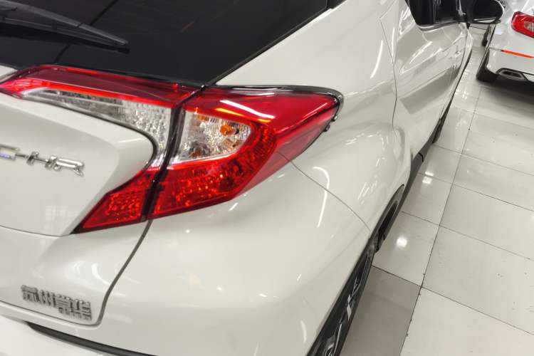 Used Toyota C-HR 2020 2.0L Leading Edition Right Rear Taillight