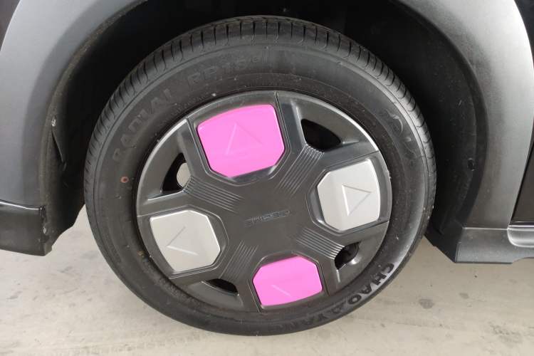 Used Geely Galaxy Panda 2024 200km Panda Kart Left Front Wheel Hub