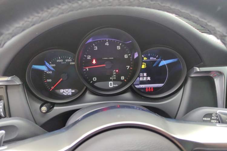 Used Porsche Macan 2018 Macan 2.0T Instrument Cluster