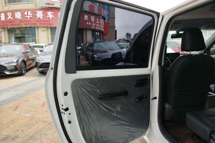 Used Wuling Hongguang New Energy 2024 All-Electric Model 300KM Standard Version