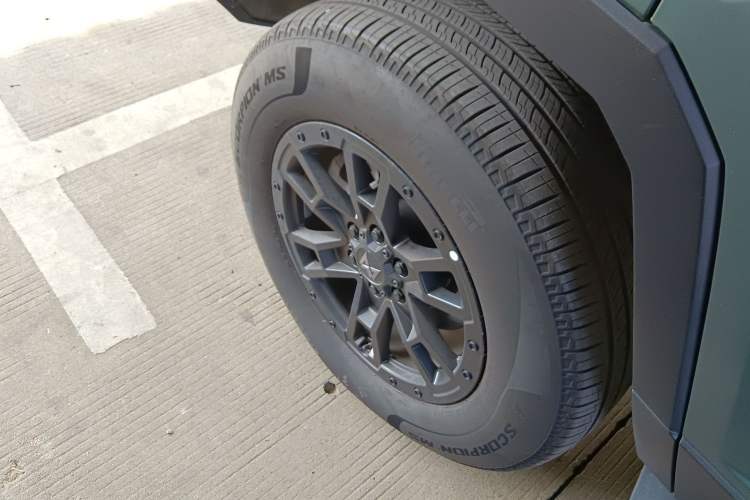 Used Brave warrior 917 2023 Range-Extended Base Model
