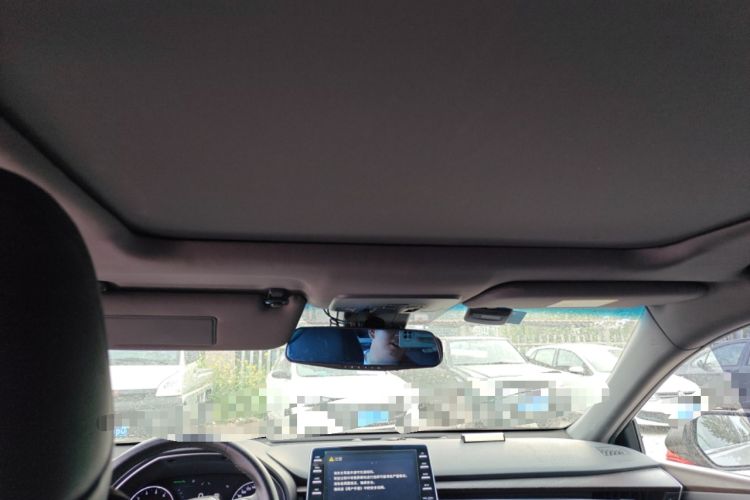 Used Toyota Avalon 2019 2.5L Touring Premium Version China VI Standard Headliner