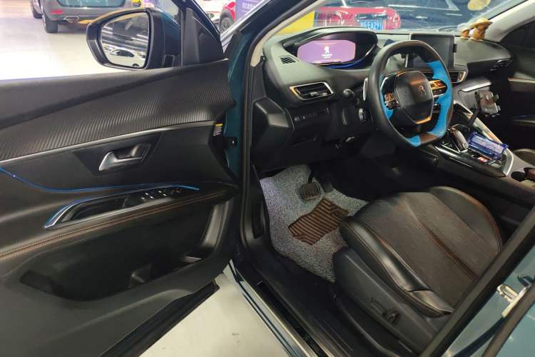 Used Peugeot 5008 2017 380THP 7-Seater Elite Edition
