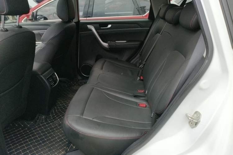Used Haval M6 2019 1.5T DCT Two-Wheel Drive Value Edition China VI Standard Left Rear Seat