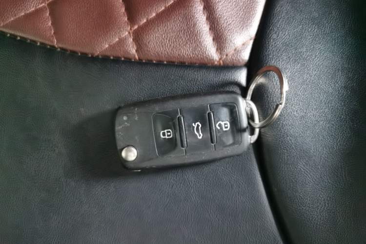 Used Volkswagen Lavida 2017 1.6L Automatic Fashion Edition Vehicle Key