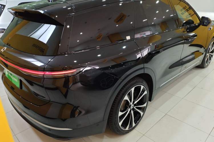 Used Nio ES8 2024 100kWh Signature Edition
