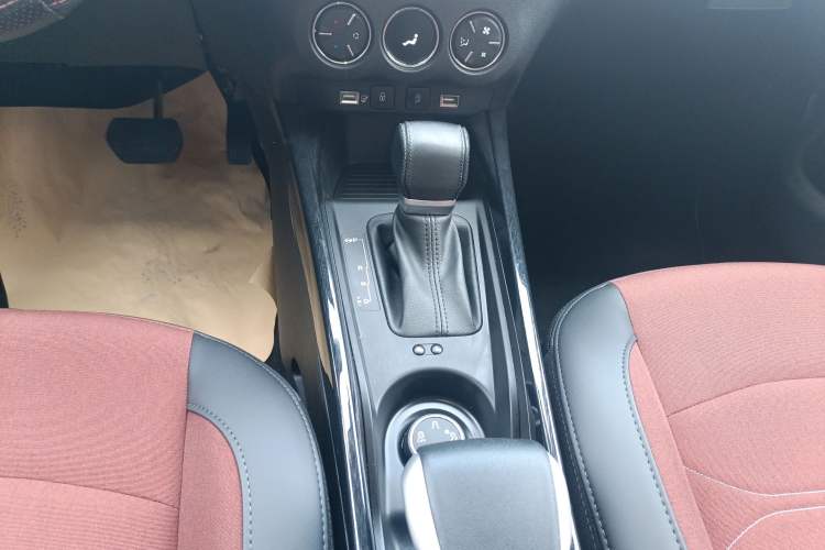 Used Citroen C3-XR 2019 190THP Automatic Xueying Edition Gear Lever