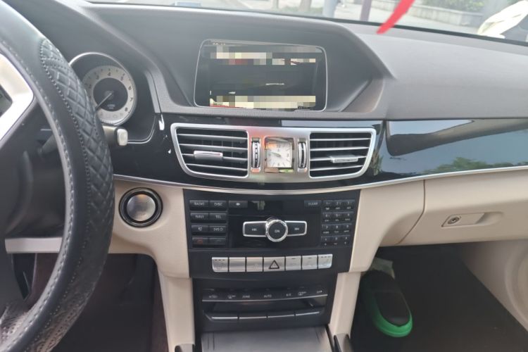 Used Mercedes-Benz E-Class 2015 E 260 L Sport & Fashion Model
