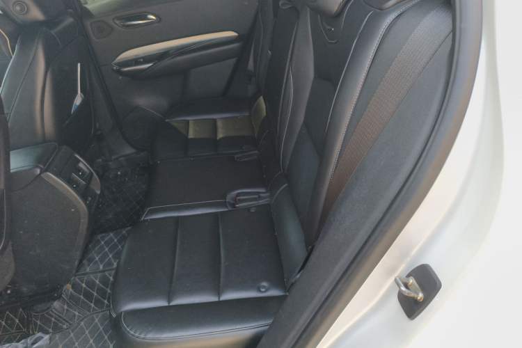 Used Cadillac XT4 2020 28T Two-Wheel-Drive Leading Version
