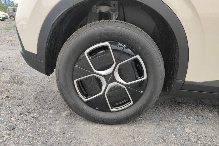 Used AION UT 2025 330 Starlight Edition Right Rear Wheel Hub