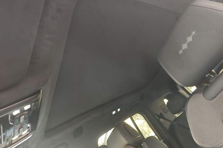 Used Formula Leopard 5 2023 Cloud Ride Flagship Edition