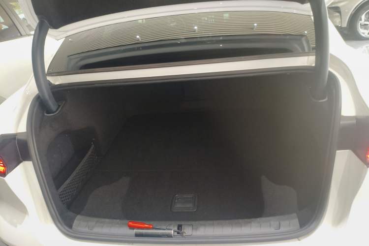 Used VOYAH PASSION 2024 PHEV Four-Wheel Drive Ultra-Long Range Flagship Model Trunk